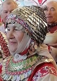 Ӗçе – тӗрленӗ кӗпепе