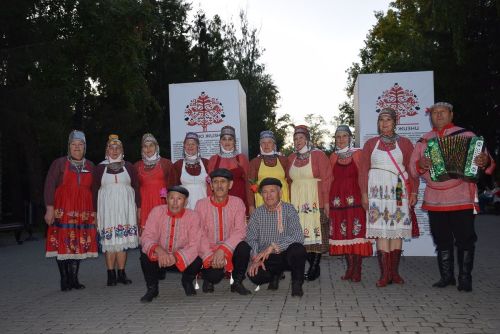 Халăхсем туслă пурăнччăр