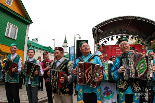 Республика кунӗнче Хусана Евгений Плющенко, Клава Кока, Агунда Кулаева тата ытти паллă çăлтăрсем килме васкаççӗ