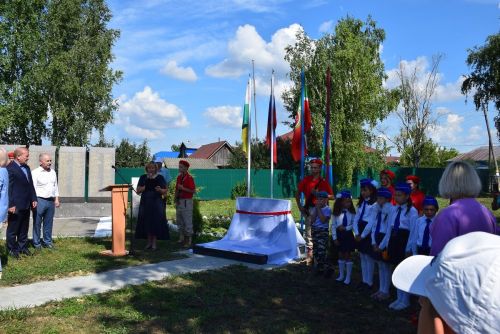 ДЕСАНТНИКСЕНЕ АСĂНСА ВИÇӖ ЯЛТА ПАЛĂК УÇРӖÇ