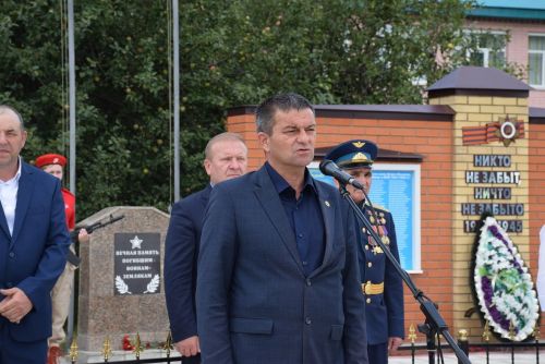 ДЕСАНТНИКСЕНЕ АСĂНСА ВИÇӖ ЯЛТА ПАЛĂК УÇРӖÇ