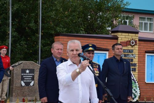 ДЕСАНТНИКСЕНЕ АСĂНСА ВИÇӖ ЯЛТА ПАЛĂК УÇРӖÇ