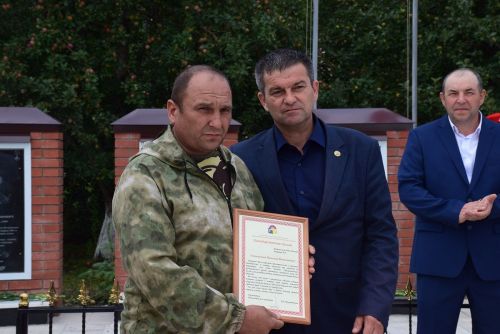 ДЕСАНТНИКСЕНЕ АСĂНСА ВИÇӖ ЯЛТА ПАЛĂК УÇРӖÇ