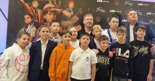 Хусанта иртнӗ кино премьерине паллă актер тата режиссер Антон Богданов хăй те хутшăнчӗ