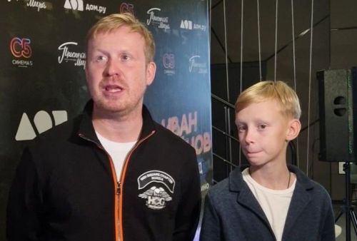 Хусанта иртнӗ кино премьерине паллă актер тата режиссер Антон Богданов хăй те хутшăнчӗ