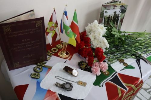 Çӗпрел районӗ Денис Петров капитана асăнса палăк уçрӗ
