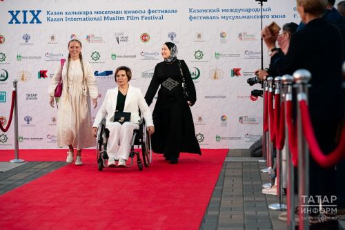 Хусанти халăхсен хушшинчи мăсăльман киновӗн фестивалӗ ку эрнен тӗп культура мероприятийӗ пулса тăчӗ