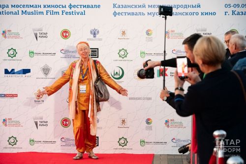 Хусанти халăхсен хушшинчи мăсăльман киновӗн фестивалӗ ку эрнен тӗп культура мероприятийӗ пулса тăчӗ