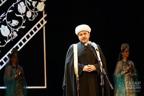 Хусанти халăхсен хушшинчи мăсăльман киновӗн фестивалӗ ку эрнен тӗп культура мероприятийӗ пулса тăчӗ