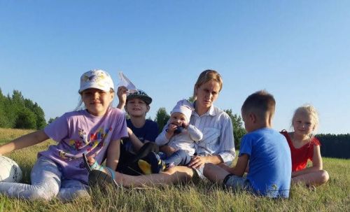 Владимир Путин нумай ачаллă çемьесем пирки указ кăларнă