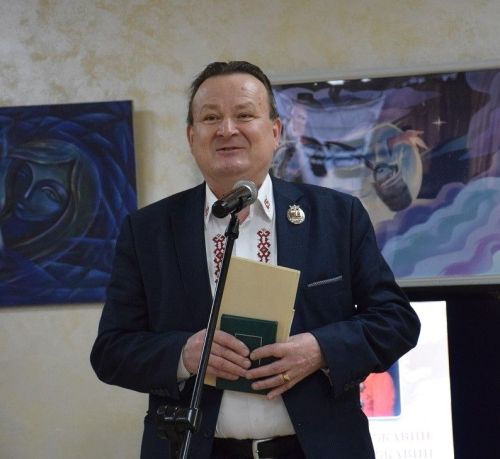 Хăватлă поэтăн ячĕ ĕмĕре