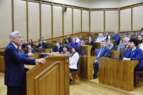 ТР Патшалăх Канашӗн Председателӗ Фарид Мухаметшин вӗрентекенсем пирки: «Эсир мар пулсан кам çитӗнекен ăрăва тӗрӗс ориентир парӗ?»