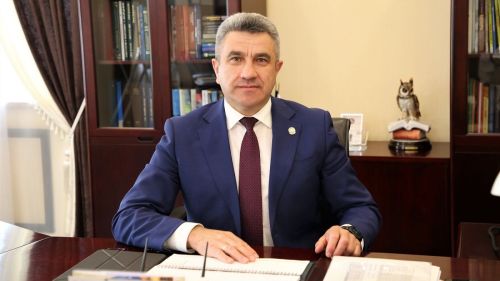 Октябрӗн 5-мӗшӗ – Вӗрентекен кунӗ!