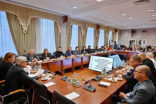 Фарид МУХАМЕТШИН: «Ял канашӗ — пирӗн тӗрев, власть органӗ, вăл çынсен ыйтăвӗсене вырăнта татса пама кирлӗ»