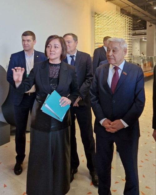 ТР Çамрăксен ӗçӗсен министерствин коллегийӗнче çамрăксене лайăх пурнăç туса памалли пирки калаçрӗç