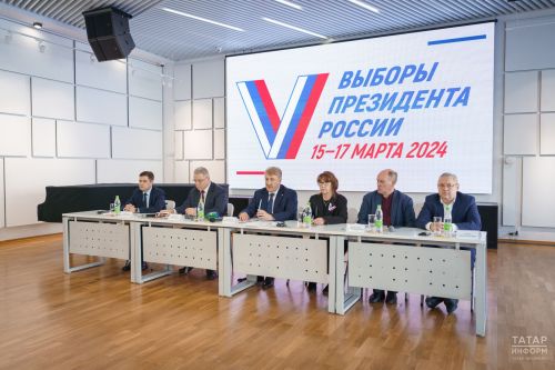 Суйлав комиссийӗн пайташӗсем килӗрен çӳреççӗ