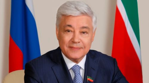 Фарид Мухаметшин тутарстансене ТР Патшалăх гербӗн кунӗпе саламларӗ