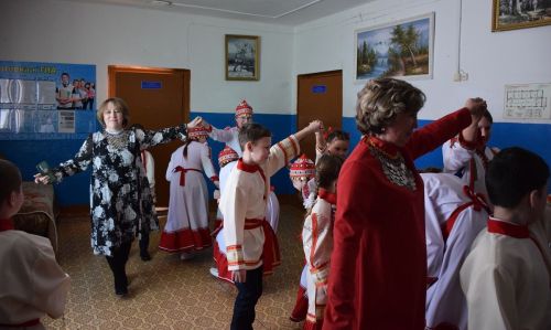 Гулькинăра хутăш çемьесем те чăвашла вӗренеççӗ