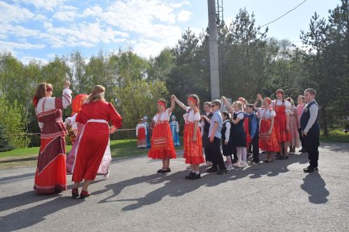 Халăх йăли, пултарулăхӗ ачасенче