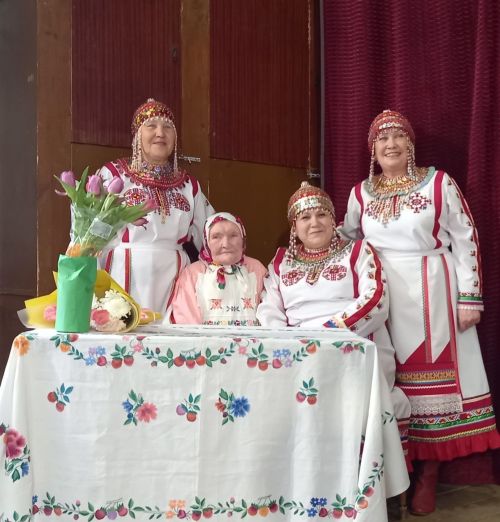 Патраклăра пурăнакан Уняслу мăнакка 100 çул тултарчӗ
