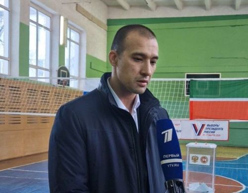 Раççей Геройӗ Расим Баксиков: «Эпир хӗç-пăшалпа кăна вăйлине мар, чун-хавалпа çирӗп пулнине кăтартрăмăр»