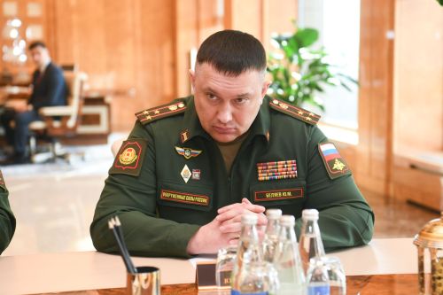 Тутарстанăн çӗнӗ çар комиссарӗ Рустам Миннихановпа тӗл пулнă