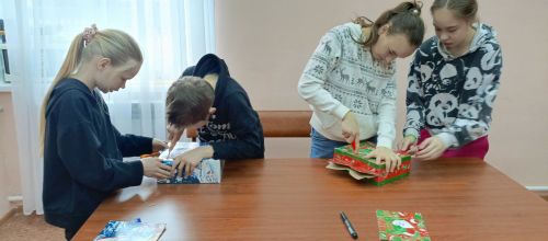 Аслă Ăнăри çамрăк экологсем чӗрчунсемпе вӗçен кайăксене пулăшаççӗ