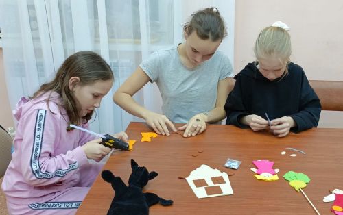 Аслă Ăнăра пукане театрӗ те пур