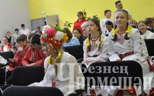 Çарăмсанри Çӗнӗ Йӗлмелӗнче чăваш халăх поэтне Порфирий Васильевич Афанасьева халланă ачасен вулавӗ иртрӗ