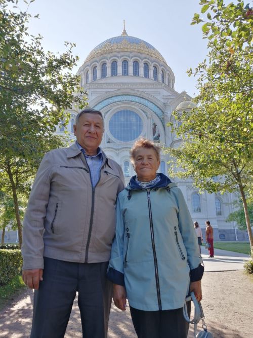 Виталий МАТОРКИН: «Çемьепе пĕрле пуçтарăнсан юрлама юрататпăр»