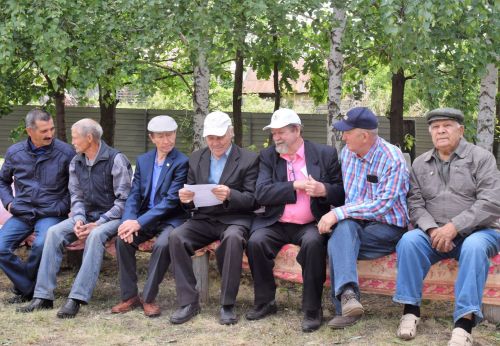 Чăнлăх çине куç хупмасăр пăхакан