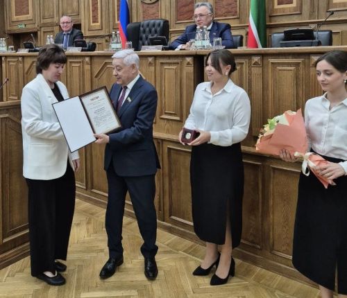 Сувар ӗçченӗсене Патшалăх Канашӗнче чысларӗç!