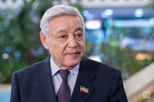Парламент пуçлăхĕ – Фарид Мухаметшин çуралнă кунне паллă тăвать