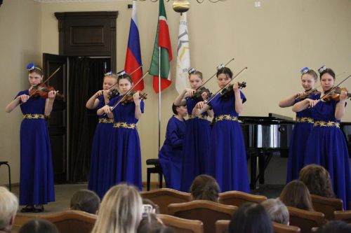 Пӗчӗк хулана пысăк музыка