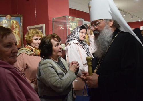 Юлашки император тата унăн çемйи