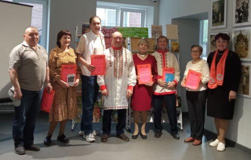 Тăван чӗлхе ентешсене пуçтарчӗ