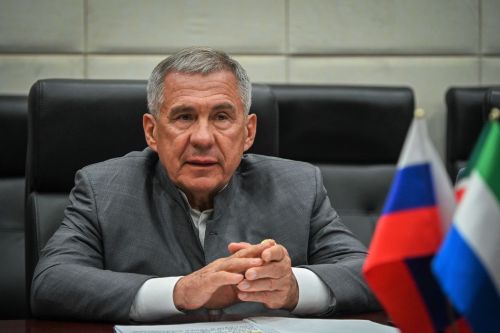 Аслă Çĕнтерӳ кунĕ ячĕпе!