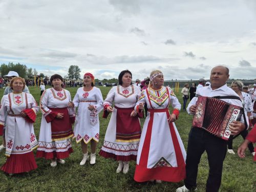 Çӗпрелсене Акатуя ирттерме вăйлă çумăр та чараймарӗ