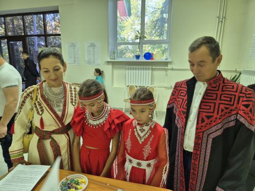 Семья Чаркиных: «Участвуя на выборах мы выбираем будущее наших детей