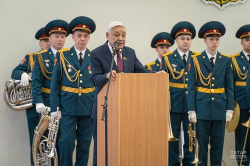 Тутарстанра Раççей Пичет кунӗ журналистсен ятарлă çар операцине хутшăннă тăванӗсене халалланă куравпа уçăлчӗ