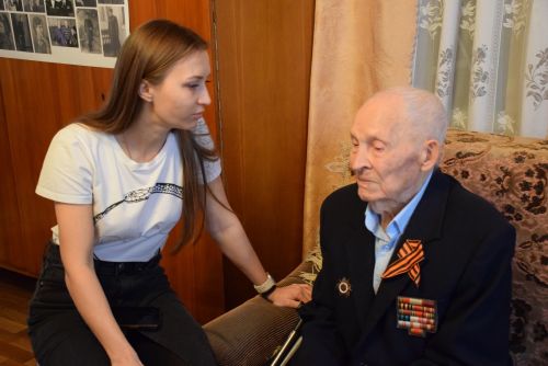 ВЕКОВОЙ ЮБИЛЕЙ ВЕТЕРАН ВОЙНЫ ФЕДОР МЕРДЮКОВ ОТМЕТИЛ В КРУГУ САМЫХ ДОРОГИХ ЛЮДЕЙ