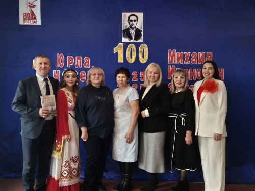 Ялавӑрта поэт-фронтовикӑн Михаил Захаровӑн 100-ҫуллӑхне паллӑ турӗҫ