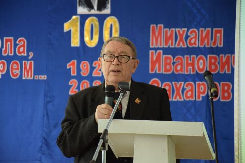 Ялавăрта поэт-фронтовикăн юбилейне паллă турӗç