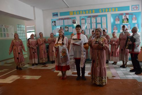 Ялавăрта поэт-фронтовикăн юбилейне паллă турӗç