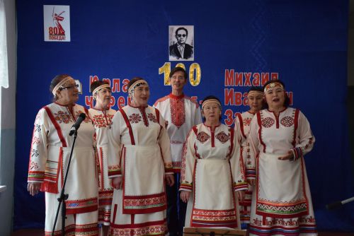 Ялавăрта поэт-фронтовикăн юбилейне паллă турӗç
