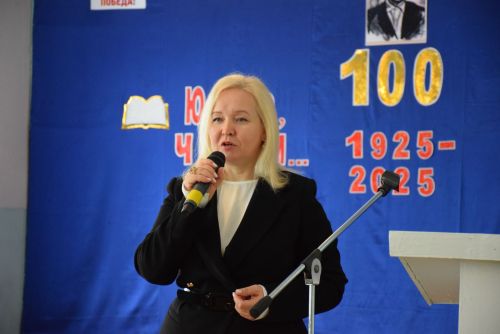 Ялавăрта поэт-фронтовикăн юбилейне паллă турӗç