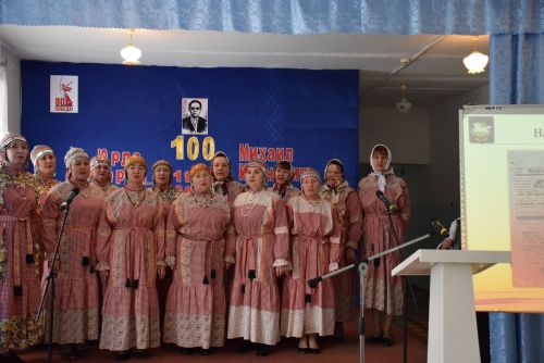 Ялавăрта поэт-фронтовикăн юбилейне паллă турӗç
