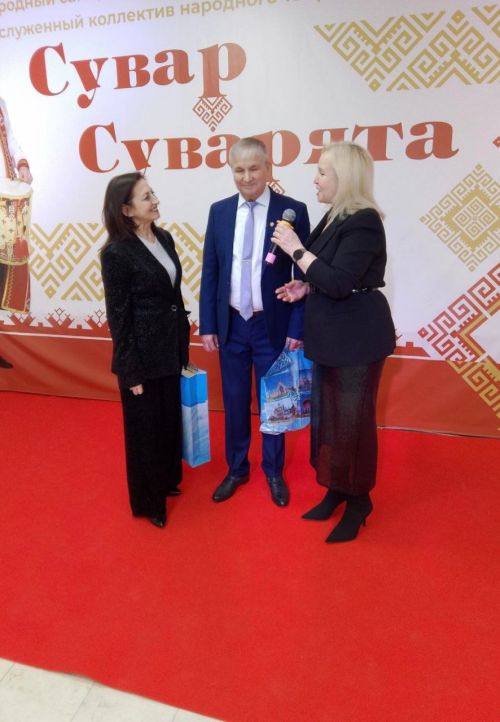 Анатолий Музыкантова юбилей каҫӗнче орденпа чысларӗҫ