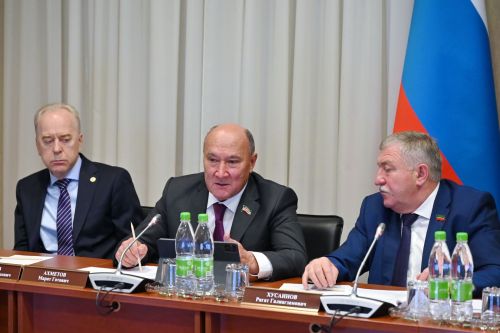 Патшалăх Канашӗн депутачӗсем çитес виçӗ çулăн бюджетне сӳтсе яврӗç