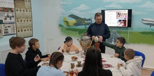 Чей ӗçесчӗ пылпала…